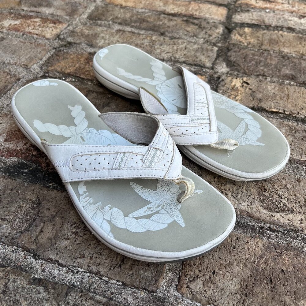 Clarks White Sandals Flip Flops Thongs Vegan Comfort 39937 Women's Size 9M